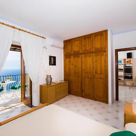 Savina - Elegant Family Overlooks Amalfi Coast - فيلة بوسيتانو