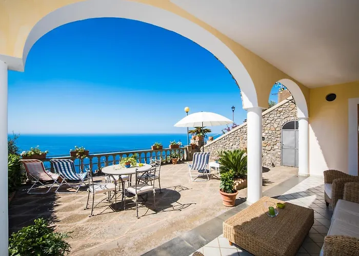 Savina - Elegant Family Overlooks Amalfi Coast - * Positano