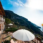 Villa Savina - Elegant Family Overlooks Amalfi Coast - Positano