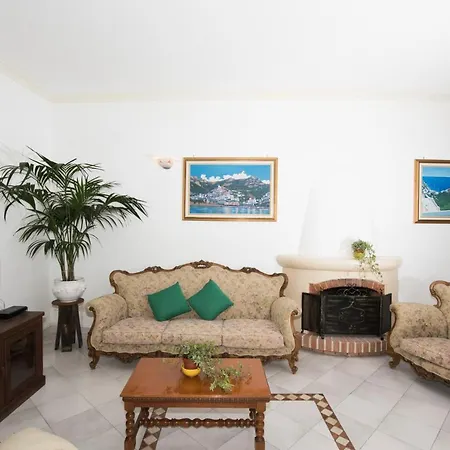Savina - Elegant Family Overlooks Amalfi Coast - Villa Positano