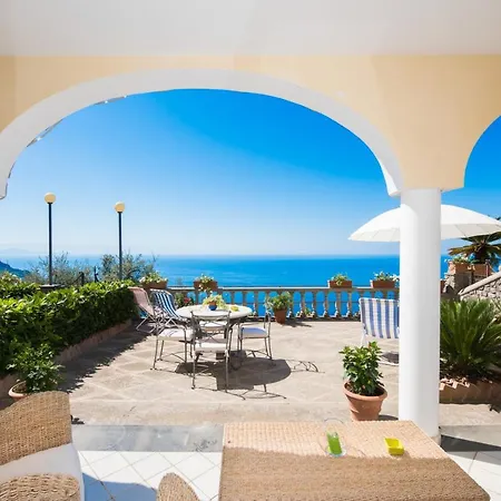 Savina - Elegant Family Overlooks Amalfi Coast - * Positano