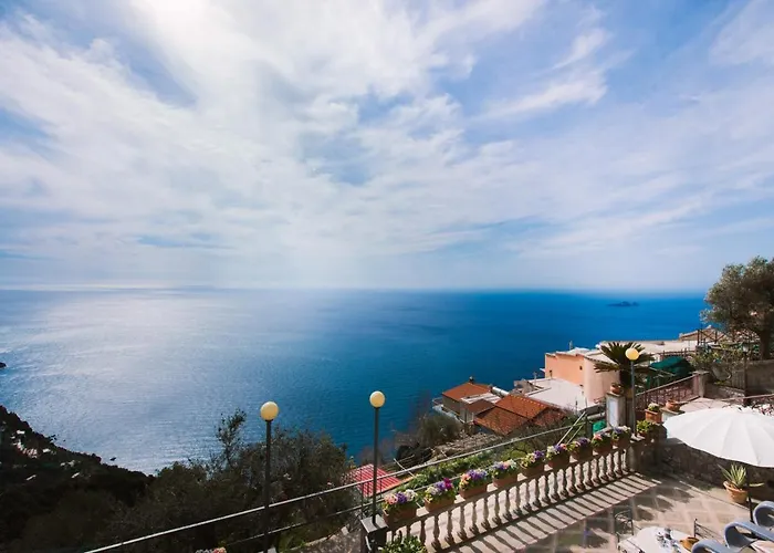 Вілла Savina - Elegant Family Overlooks Amalfi Coast -