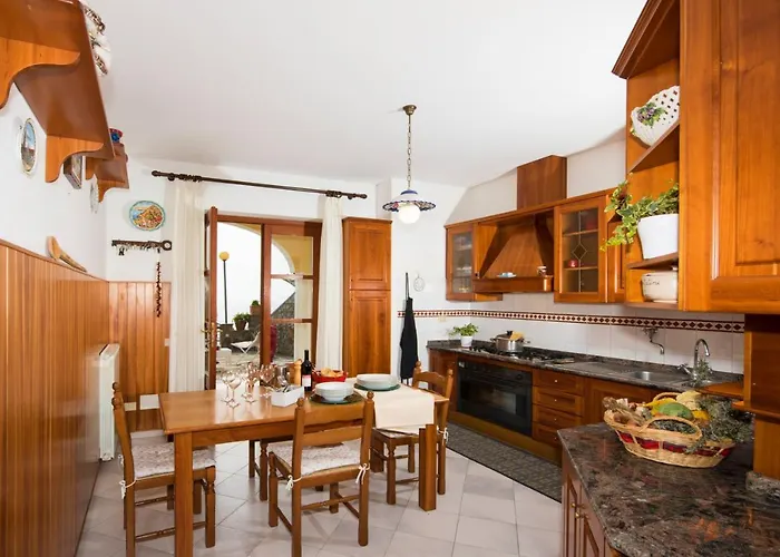 Вілла Savina - Elegant Family Overlooks Amalfi Coast -